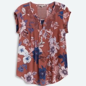 Estefany Lace Detail Split Neck Blouse